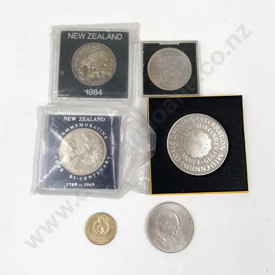 NZ $1x2 1953 Crown Churchill 2000 Poetry Medallion and Aust $1