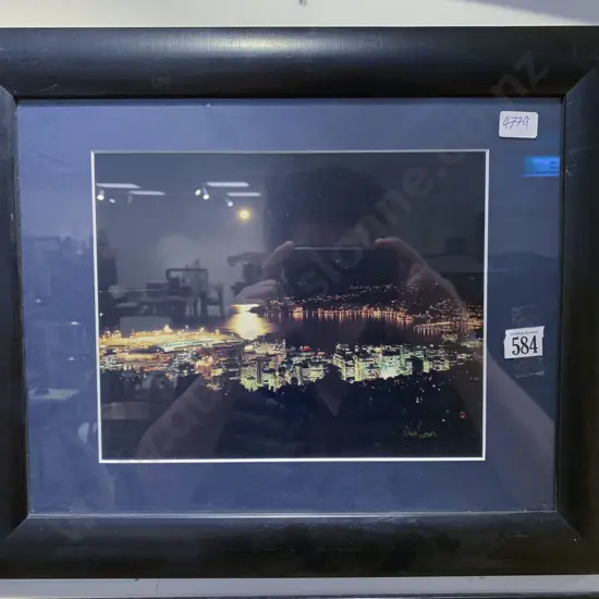 Simon Woolf - Wellington by Night - Photographic Print