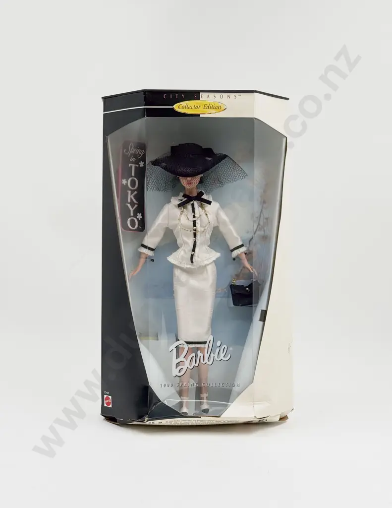 C1998 Spring in Tokyo Barbie City Seasons Collection MIB Image 1++