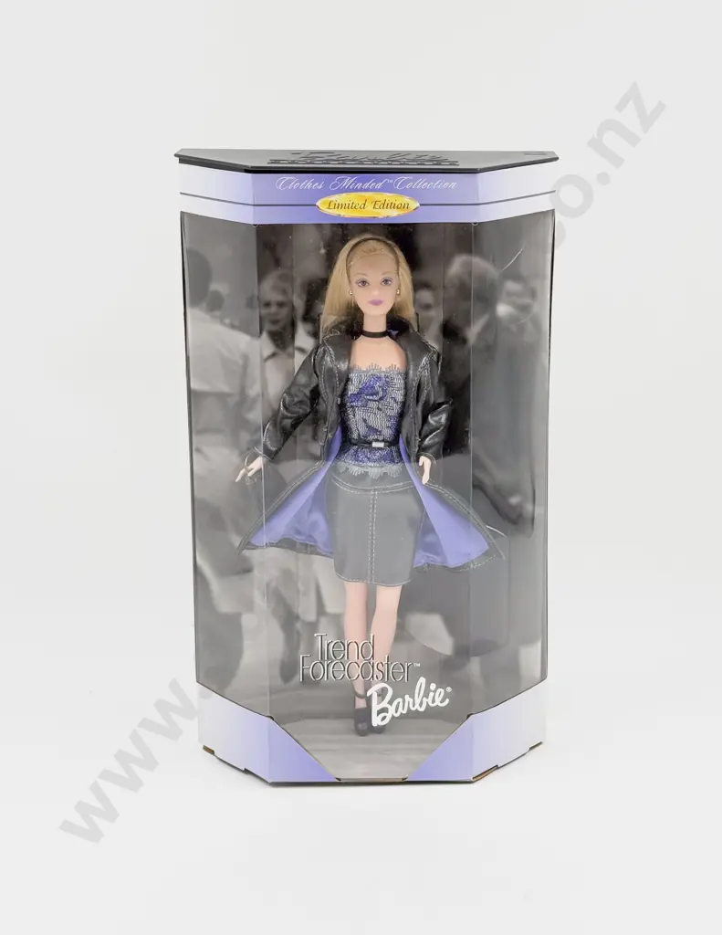 C1999 Trend Forecaster Barbie Clothes Minded Collection MIB Image 1++