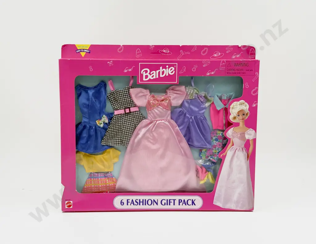 C1997 Barbie 6 Fashion Gift Pack - Perfume Pretty Fashions and Grocery Shopping Image 1++