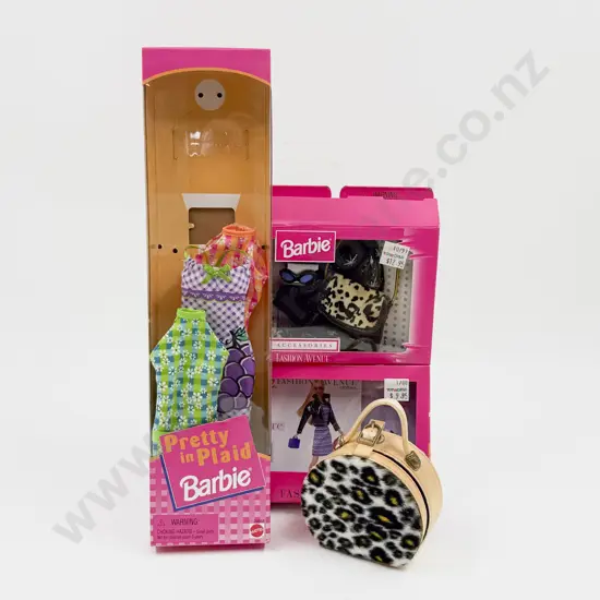 Barbie C1973 Paper Doll Cut Out with Vintage and Modern Clothing and Accessories