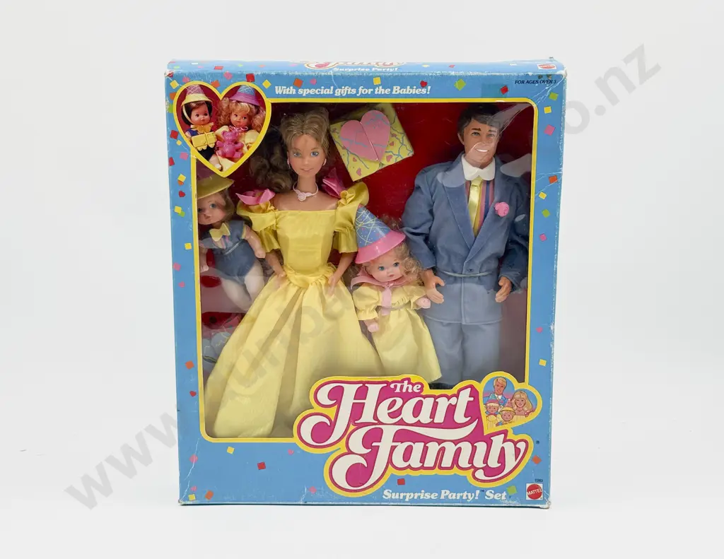 Boxed Mattel The Heart Family Surprise Party Set Image 1++