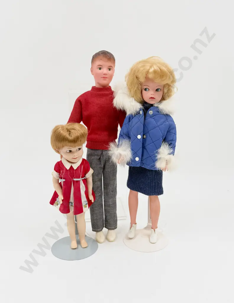 C1960's Sindy with Paul and Little Tuppence Image 1++