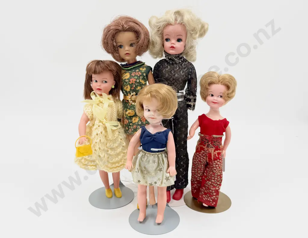 Two Lovely Lively Sindy Dolls with Patch - Two Tuppence Dolls and Sindy 100% Fun Doll Image 1++