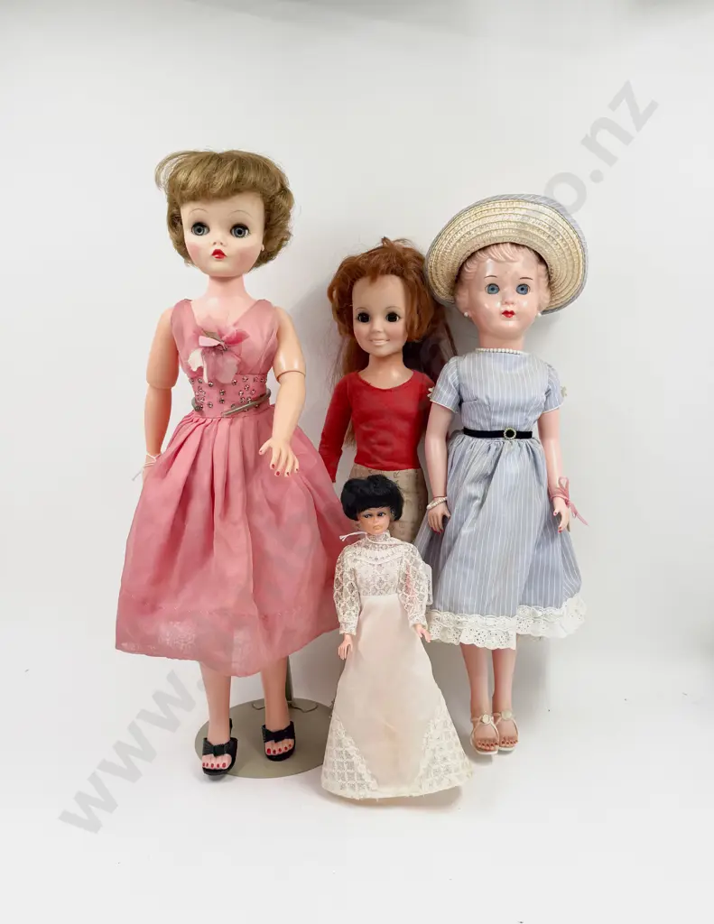 C1950's Eegee USA Little Debutante All Vinyl Jointed Doll Image 1++