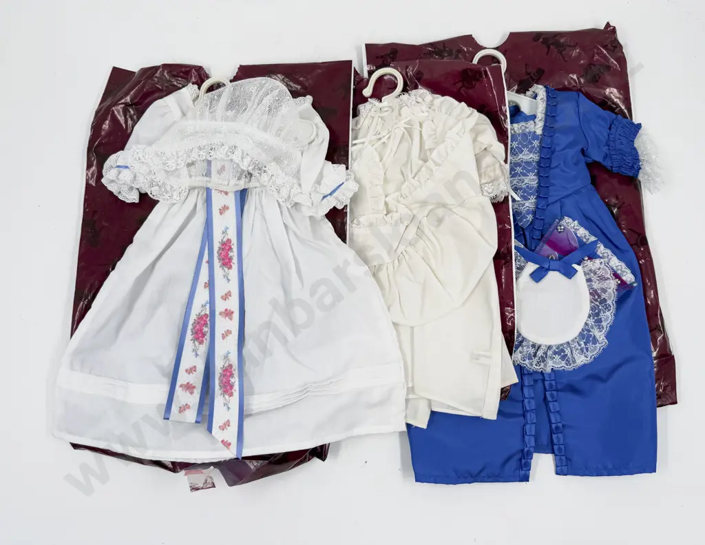 C1991 Pleasant Company American Girl Felicity Merriman Doll with Seven Outfit and Chair Image 1++