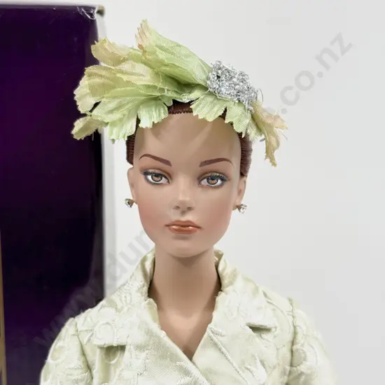 C2003 Tonner Tyler Wentworth Collection 24Kt Sydney Doll 41cm signed by Robert Tonner Boxed