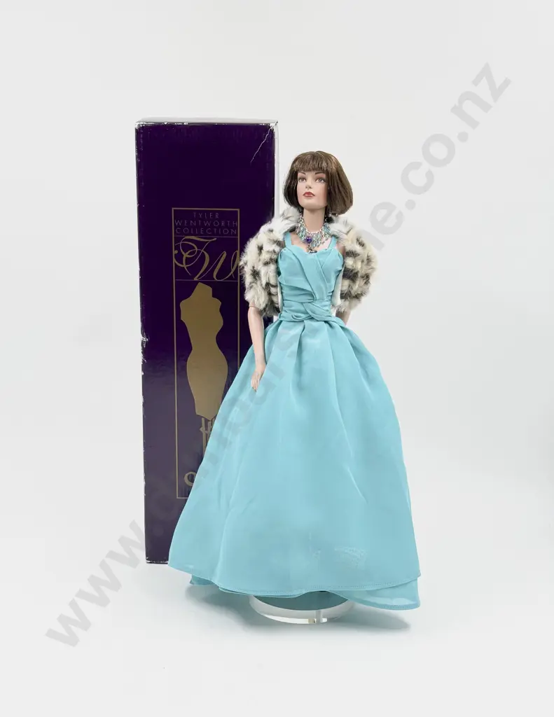 Tonner Tyler Wentworth Collection Sydney Chase Mosaic Modern Doll 41cm Boxed Image 1++