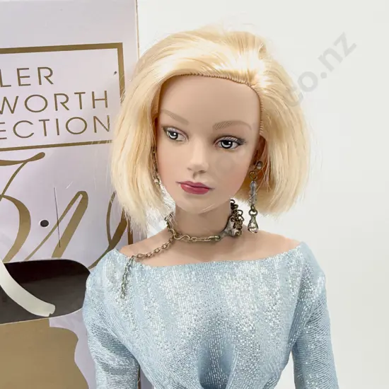 C2003 Tonner Tyler Wentworth Collection Sydney Chase 'High Style' Doll 41cm Boxed