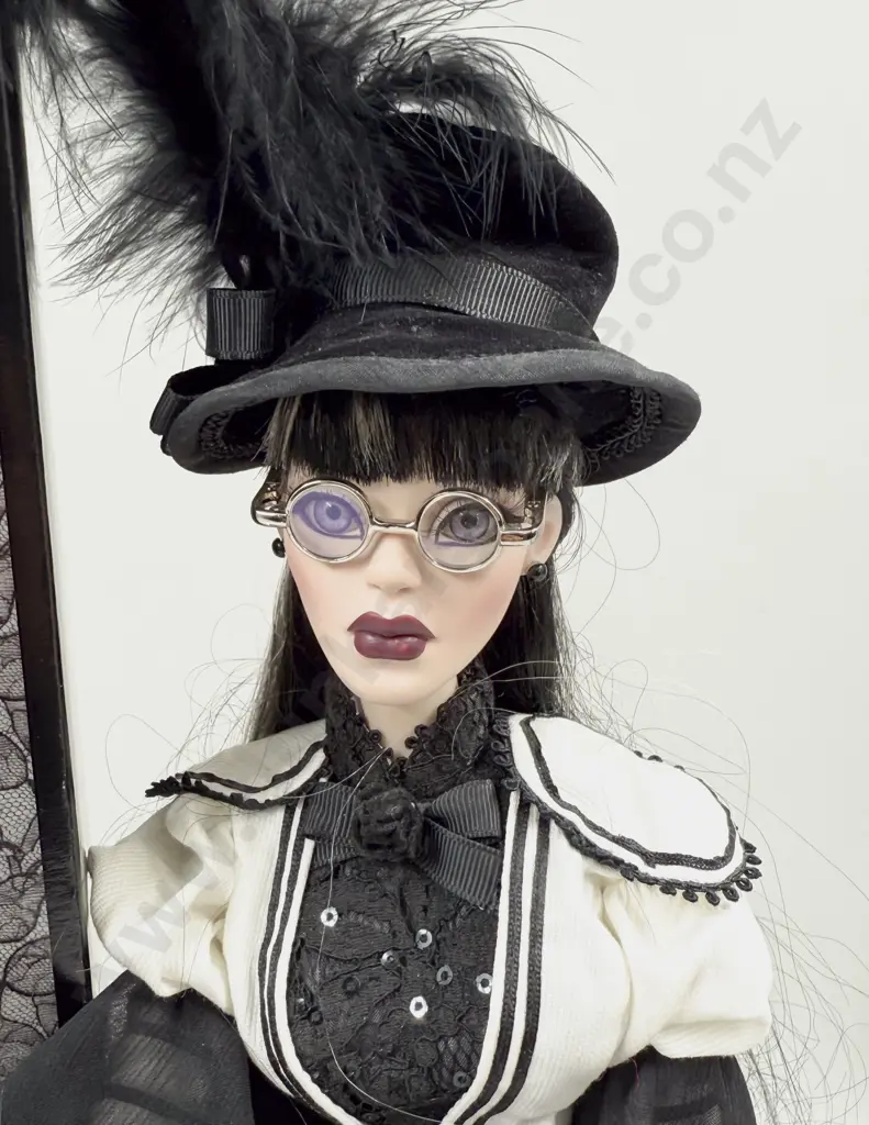 C2015 Tonner Wilde Imagination Evangeline Ghastly Gothic Glam Doll 46cm Boxed Image 1++