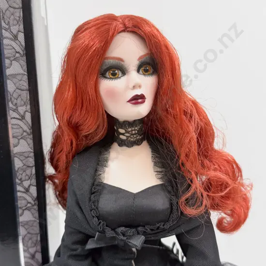 C2015 Tonner Wilde Imagination Evangeline Ghastly Dark Dreams Doll 46cm Boxed