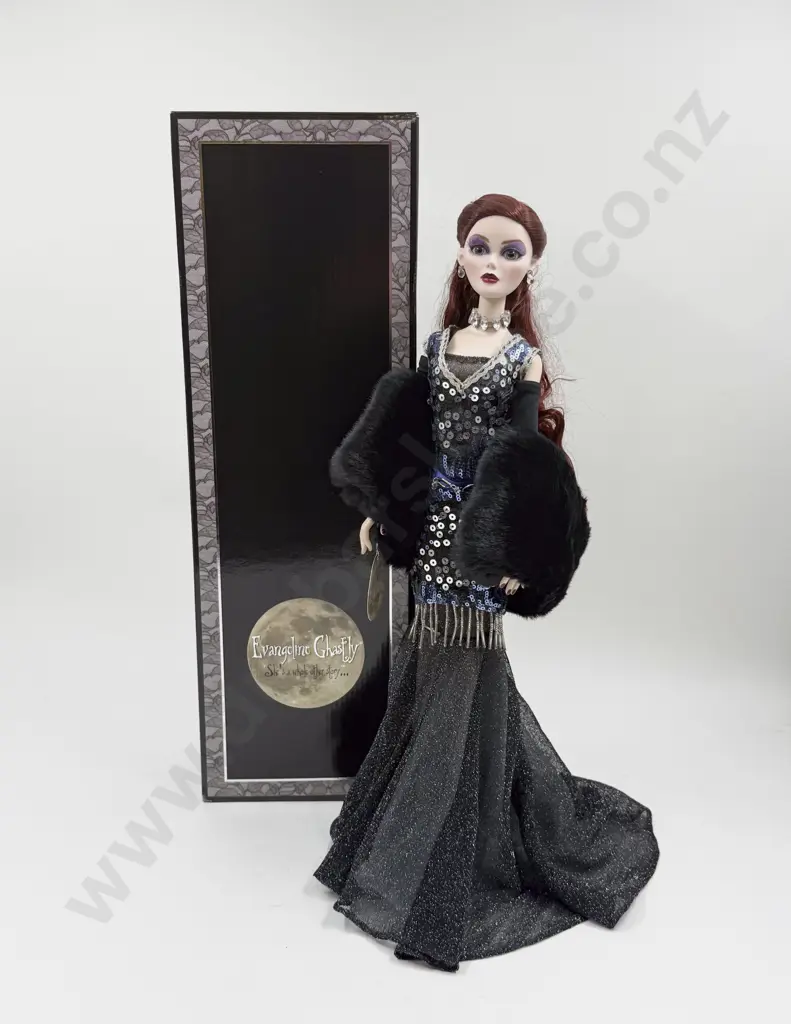 C2015 Tonner Wilde Imagination Evangeline Ghastly Queen of the Purple Moon Doll 46cm Boxed wearing Evening Angel Image 1++