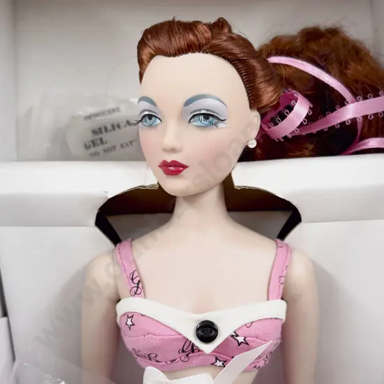 Ashton Drake Simply Gene Doll - Share the Dream Pink Outfit Red Hair 38cm MIB