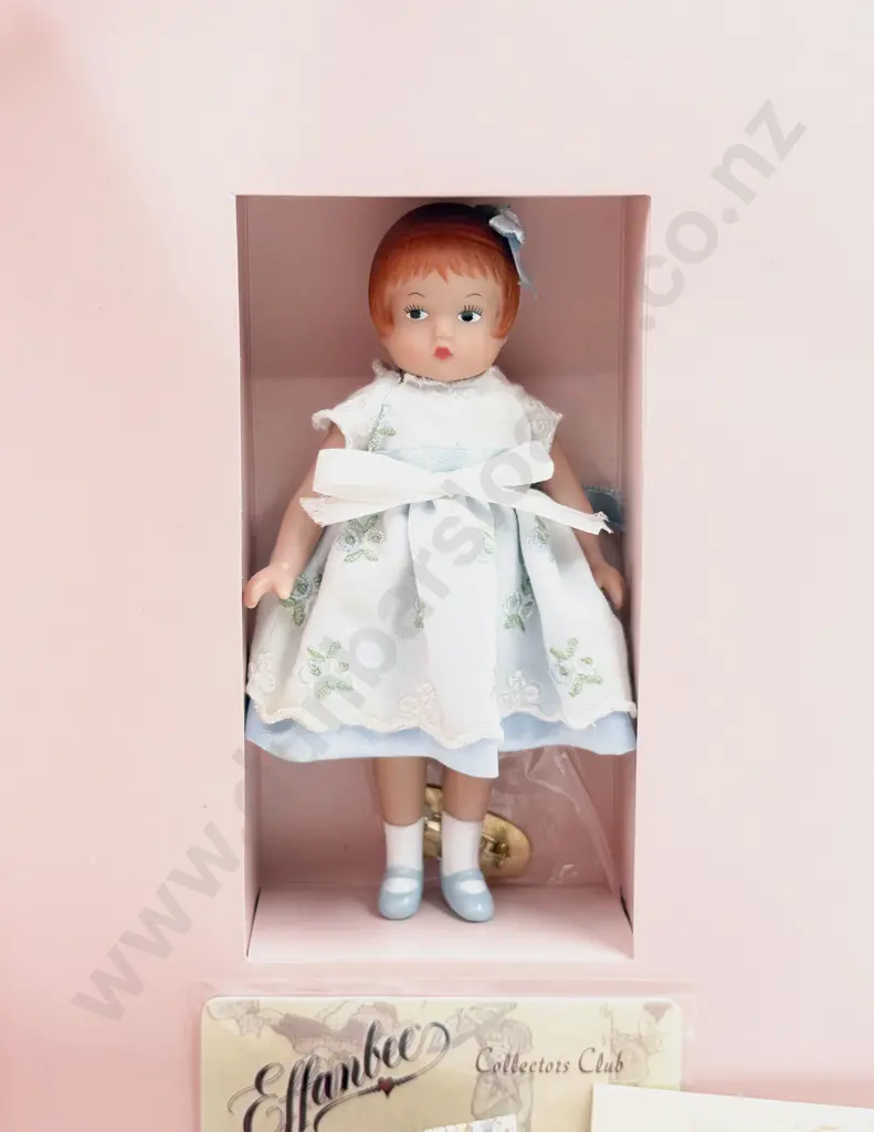Boxed Effanbee Collectors Club Wee Patsy Doll 13cm with Three Outfits Club Card and Pin Image 1++