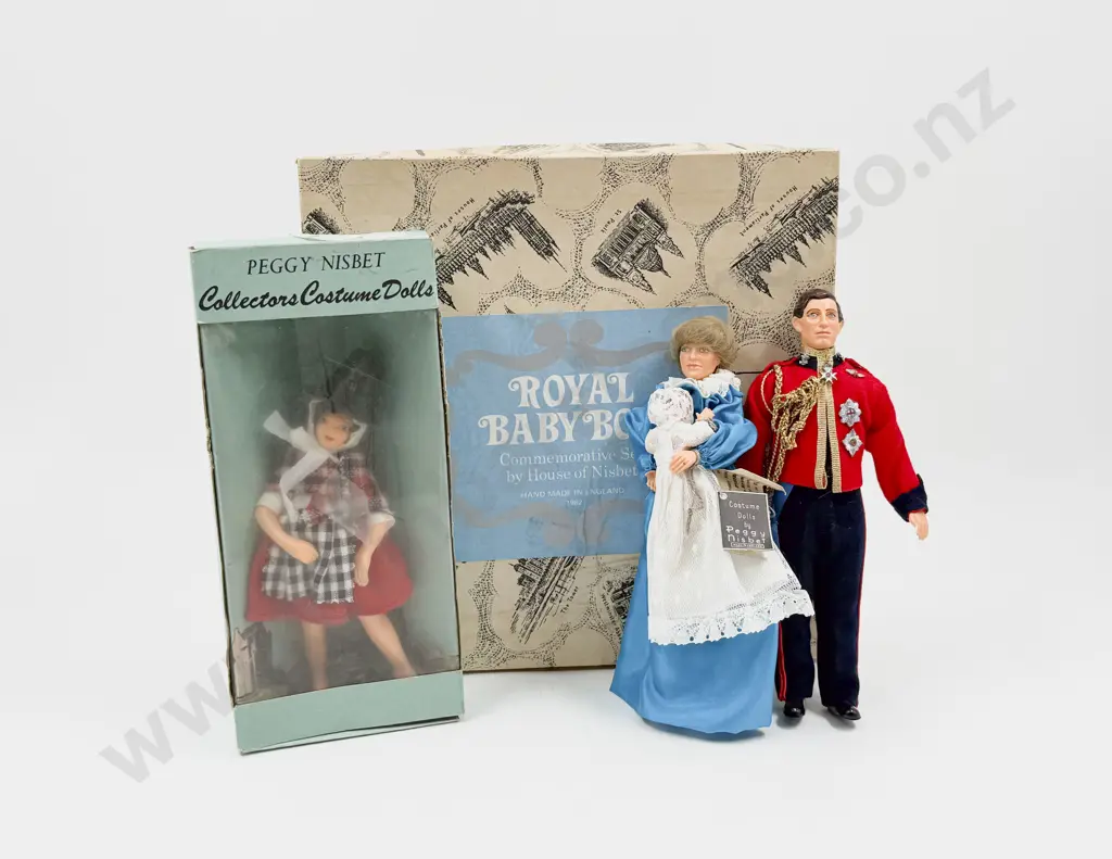 Boxed Peggy Nisbet The Royal Baby Commemorative Set Image 1++