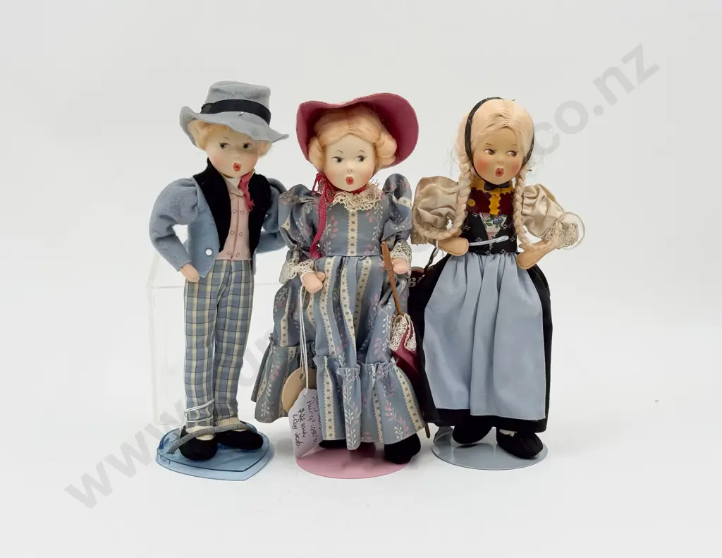 Three Baitz Austria All Cloth and Composition Character Dolls in Original Costumes 23cm Image 1++