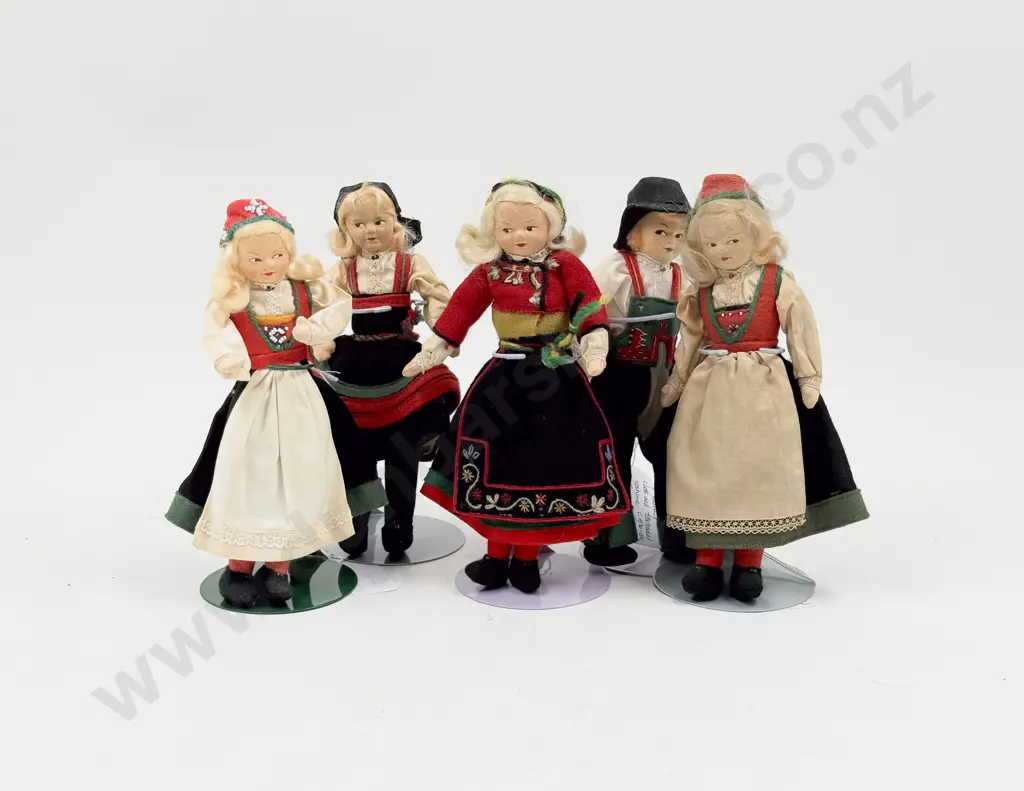C1930's Five Ronnaug Petterssen Norwegian All Cloth Souvenir Costume Dolls 19cm Image 1++