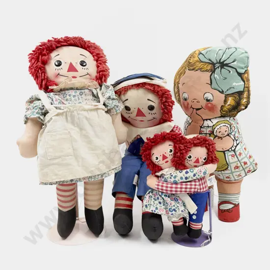 Made in Taiwan Knickerbocker Raggedy Ann & Andy Cloth Dolls with Hugging Pair and Deans Dolly Dingle