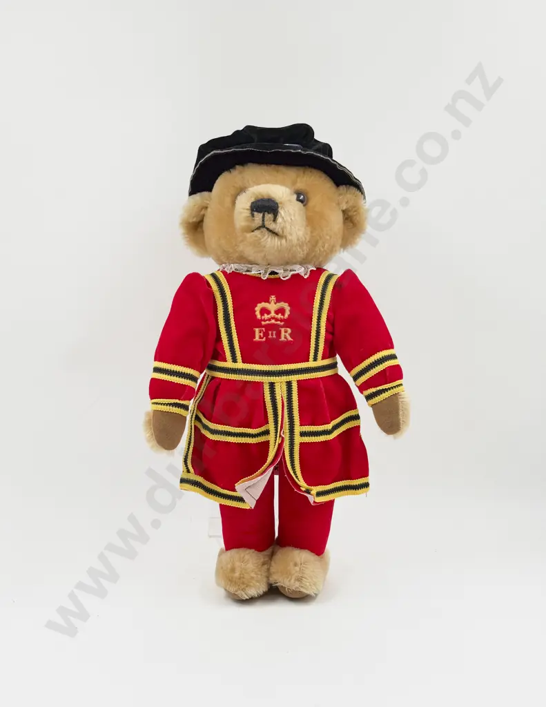 Merrythought Beefeater Guard Teddy Bear 44cm Image 1++