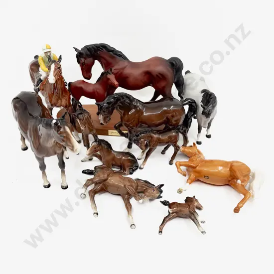 Box Quantity of Assorted Broken Horses incl Beswick