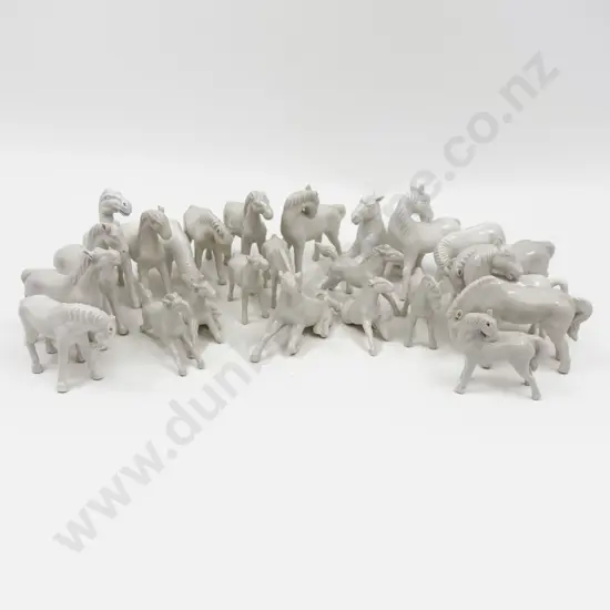 Box Quantity of Porcelain Horse Figures