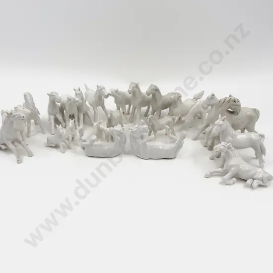 Box Quantity of Porcelain Horse Figures