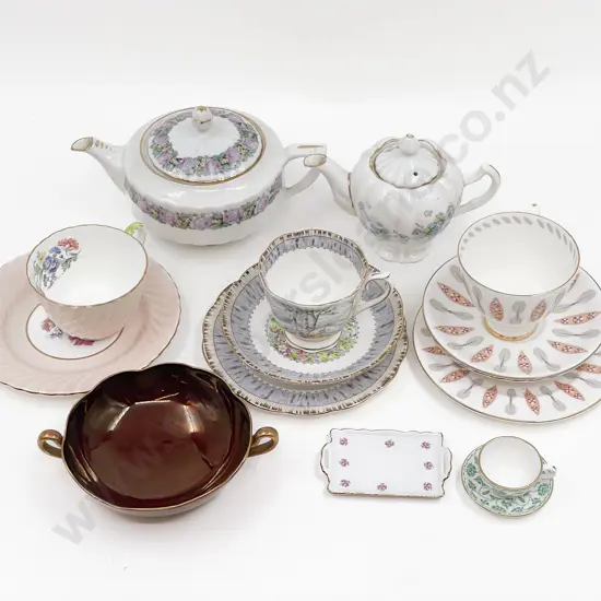 Qty of Assorted Fancy China Including Aynsley