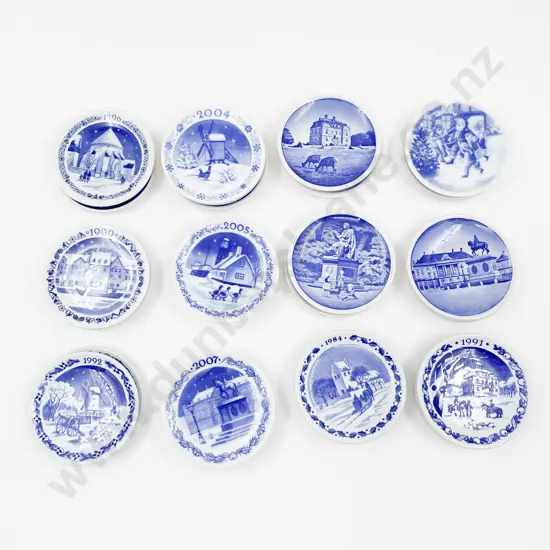 Quantity of Assorted Small Royal Copenhagen Commemorative Dishes