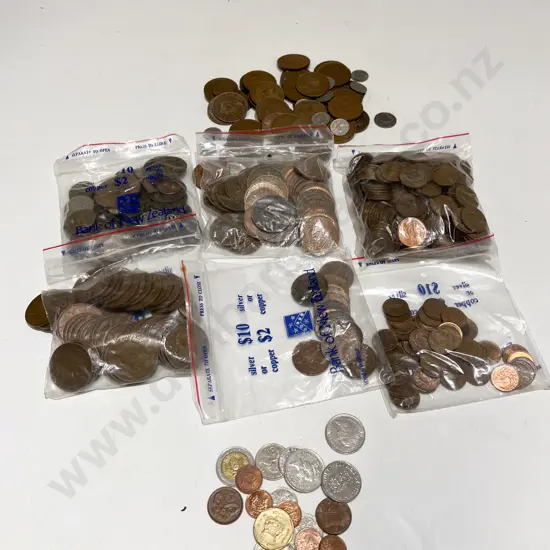 Quantity of Assorted Mainly NZ Copper Coinage