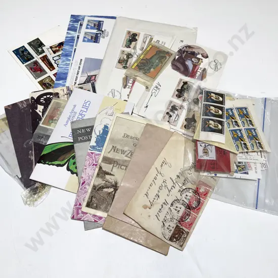 NZ Miniature Sheets and Small Blocks with Small Qty World Assorted