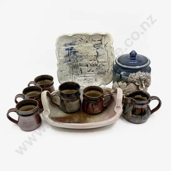 Quantity of Assorted NZ Pottery