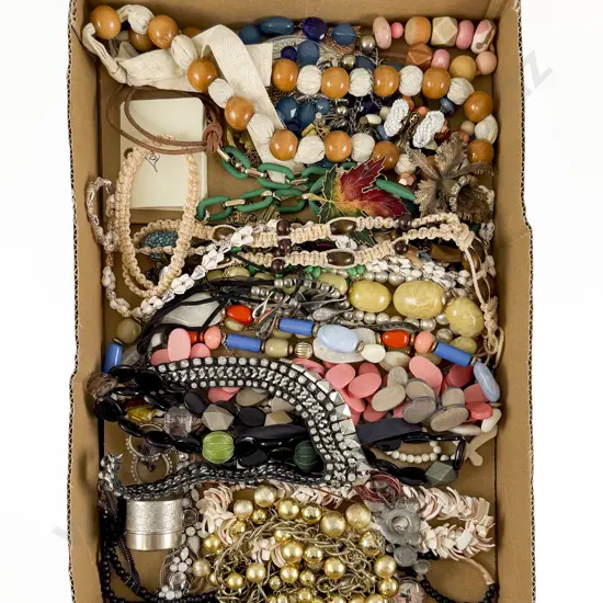 Qty Costume Jewellery