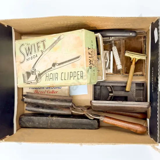 Qty of Assorted Vintage Shavers Etc