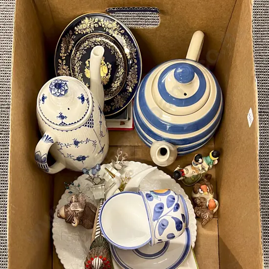Qty of Assorted China and Ornaments