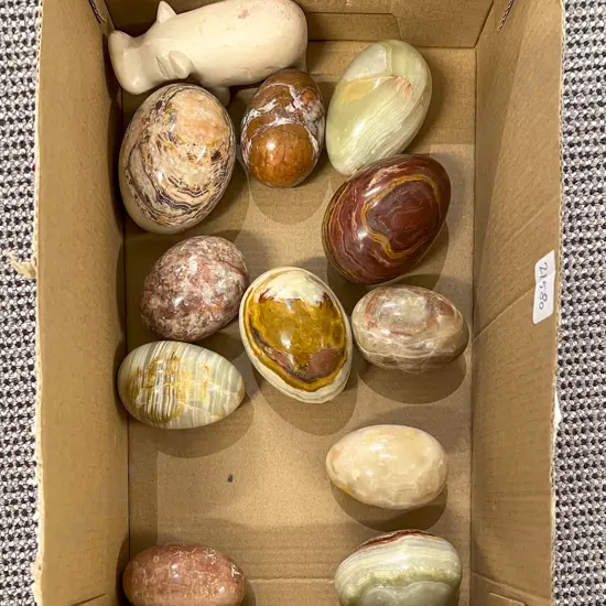 Qty of Assorted Hard Stone Eggs Etc