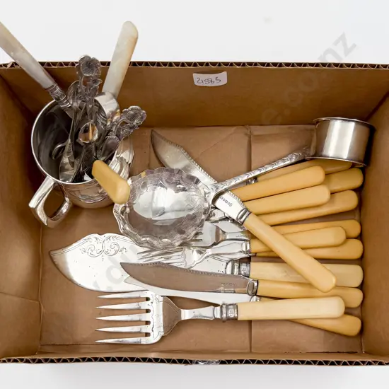 Qty of Assorted Bone Handled Cutlery Together With Small Assortment of S/S etc