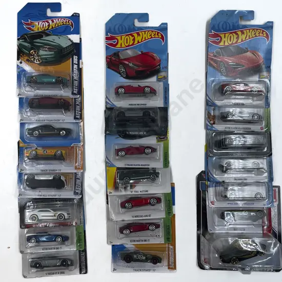Hot Wheels 22 Bubble Packed Vehicles