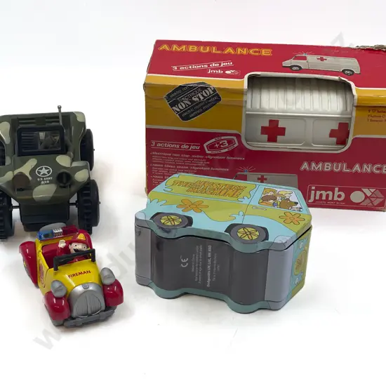 Three Toy Models & Tin of Scooby Doo Trading Cards