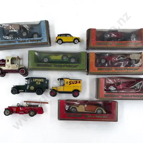 Boxed Matchbox Woodgrain & Unboxed Vintage Vehicles (10)