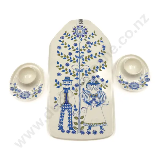 Turi-Design "Lotte" Wall Hanging Plaque Together with Pair of Egg Dishes
