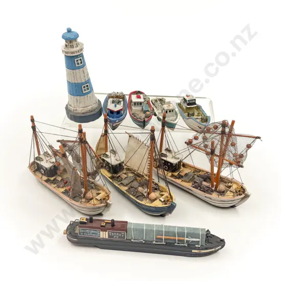 Qty of Assorted Small Model Boasts etc