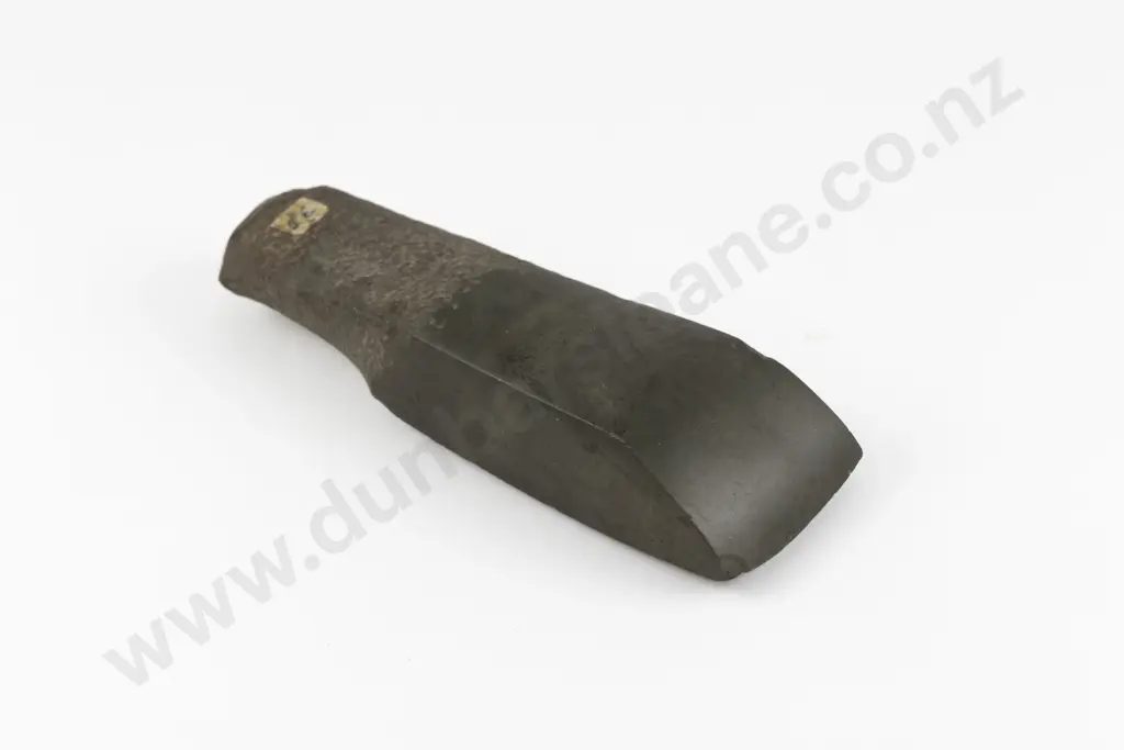 Toki of Slender Form with Fine Blade and Pecked Handle Image 1++