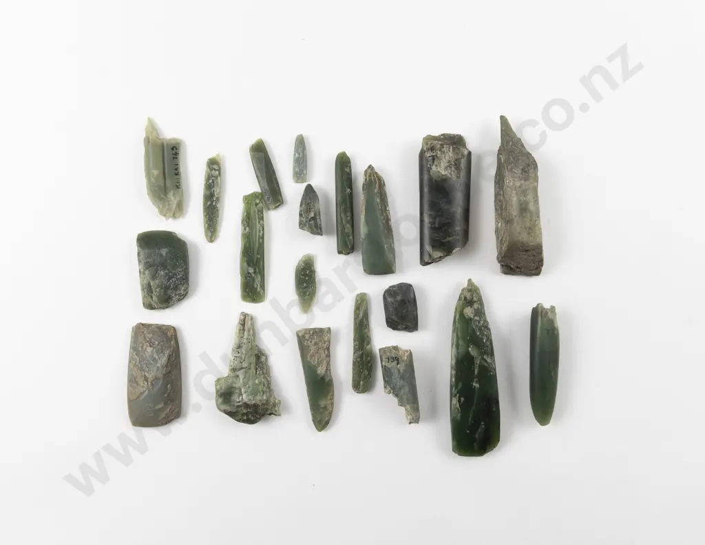 Twenty Small Pounamu Shards/Toki of Various Lengths and Forms Image 1++