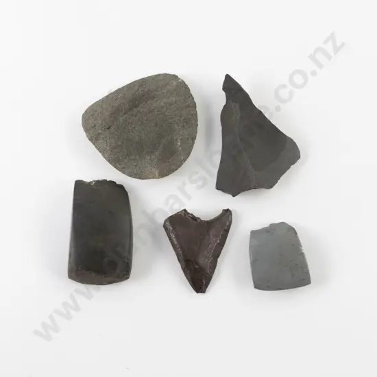 Two Pre-European Toki - Stone Flake - Scraper - Iron Fragment