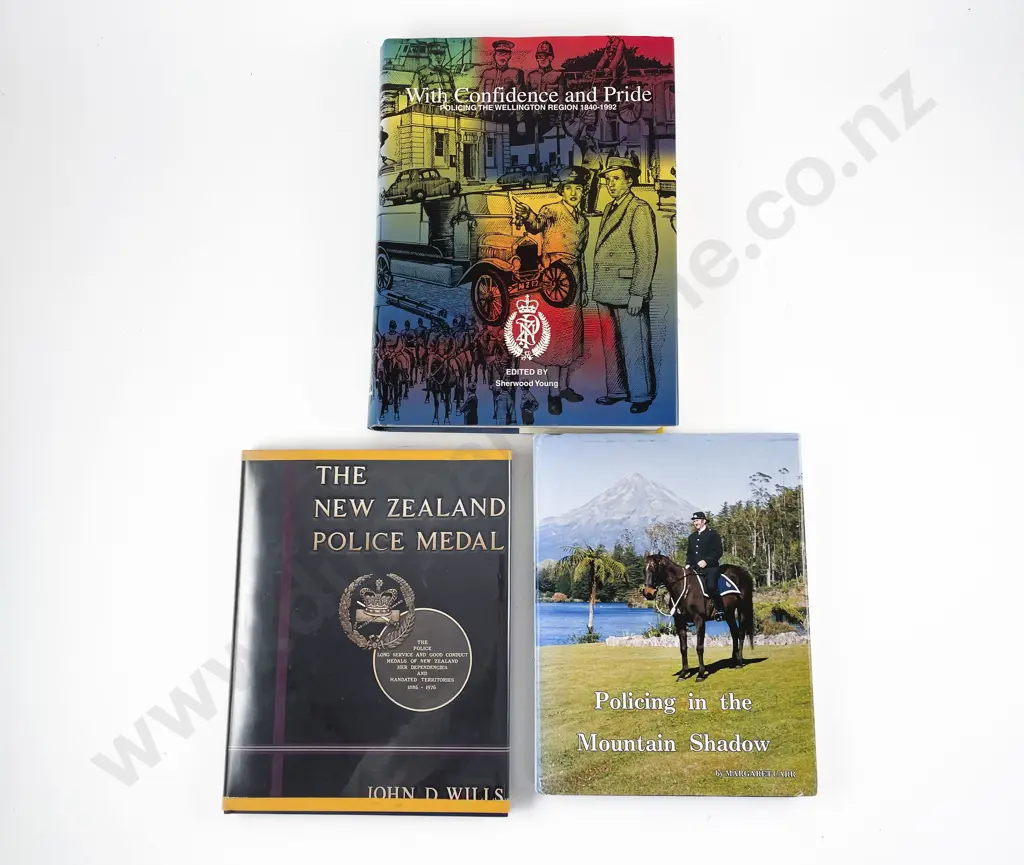 3 Volumes On The New Zealand Police Image 1++