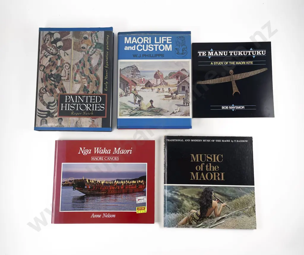 5 Volumes On Maori Art & Culture Image 1++