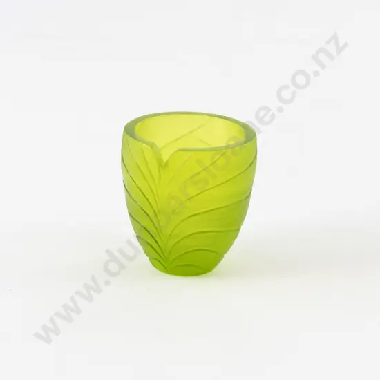 Alex Milsom Cast Glass Nikau Vessel