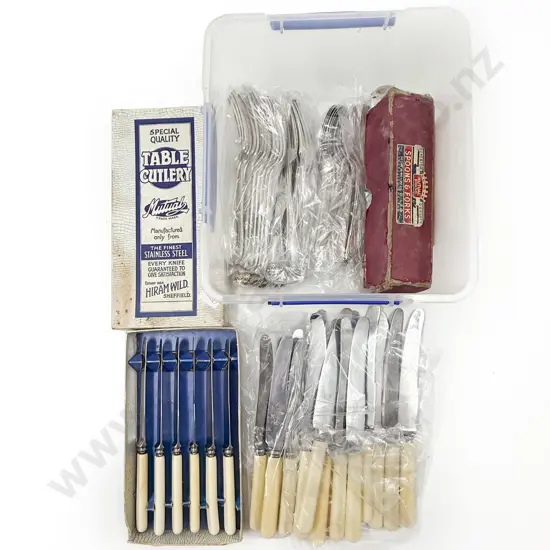 Quantity of Assorted Cutlery incl Bone Handled