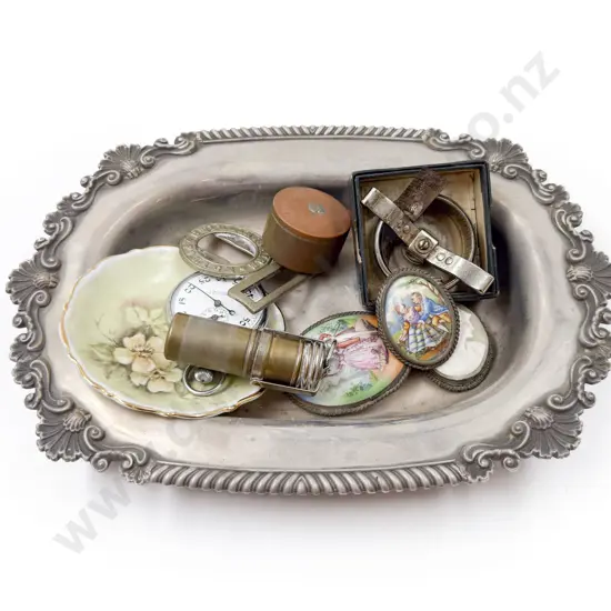 Small Quantity of Assorted incl Cameo Brooch etc